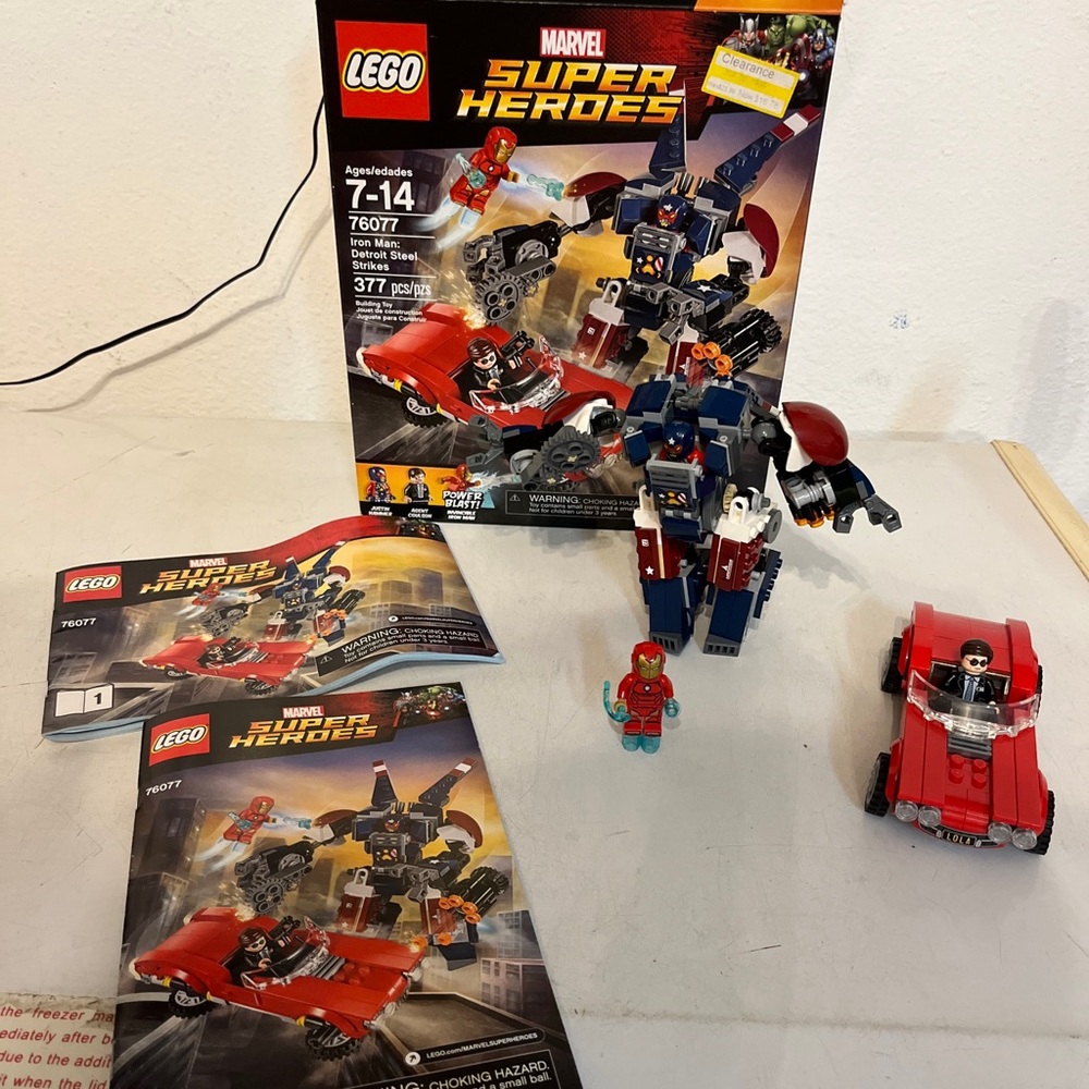 LEGO Marvel Super Heroes Iron Man Detroit Steel 76077